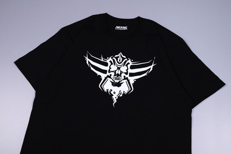 NEXTee 翻轉模玩系列 Metal Demon UFO R.G. 短袖T恤 白色＆黑色 NEXTee 翻轉模玩系列 Metal Demon UFO R.G. 短袖T恤 白色＆黑色