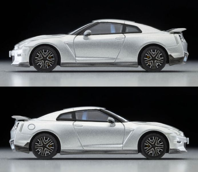 TOMYTEC 1/64 TLV-N350a 日產 NISSAN GT-R Premium edition 2025 model 銀 TOMYTEC 1/64 TLV-N350a 日產 NISSAN GT-R Premium edition 2025 model 銀