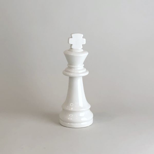 白色陶瓷西洋棋擺件 