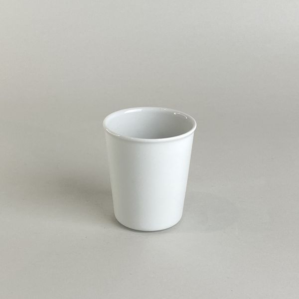 白色圓筒瓷杯 
