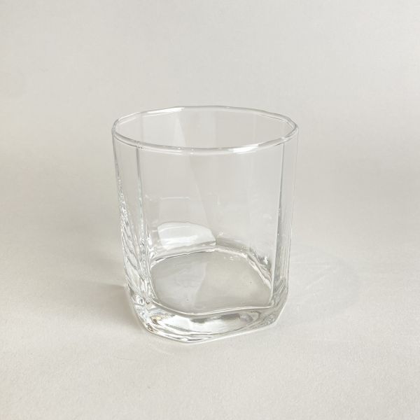 玻璃杯 