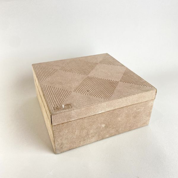 裸色飾品盒 