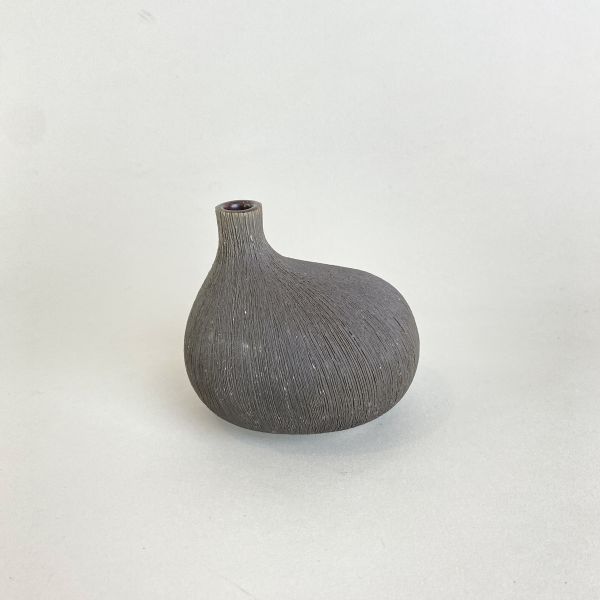 黑色橢圓花器 