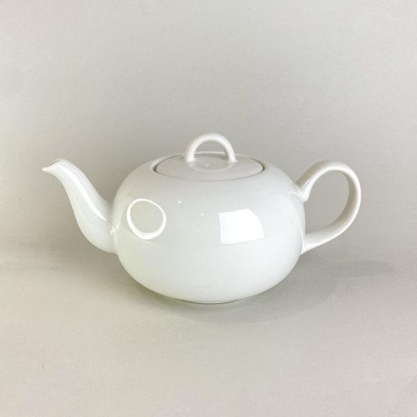 白色陶瓷茶壺 