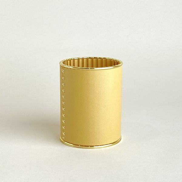 金色皮革筆筒 