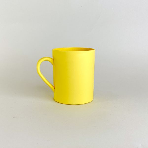 黃色漱口杯 
