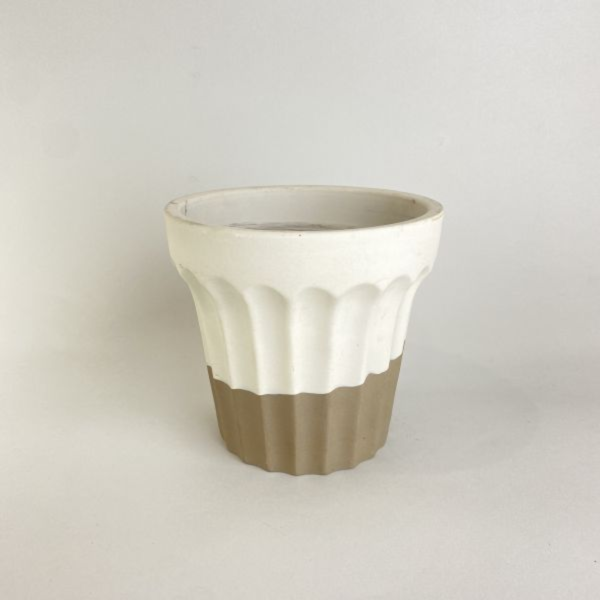 咖色立體紋小花盆 