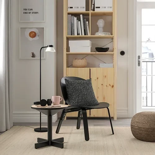 木面黑色圓邊桌 