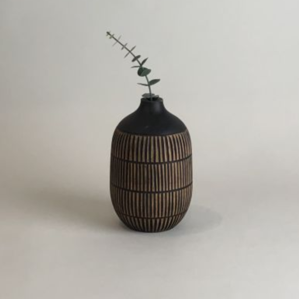 木質窄口條紋花器 
