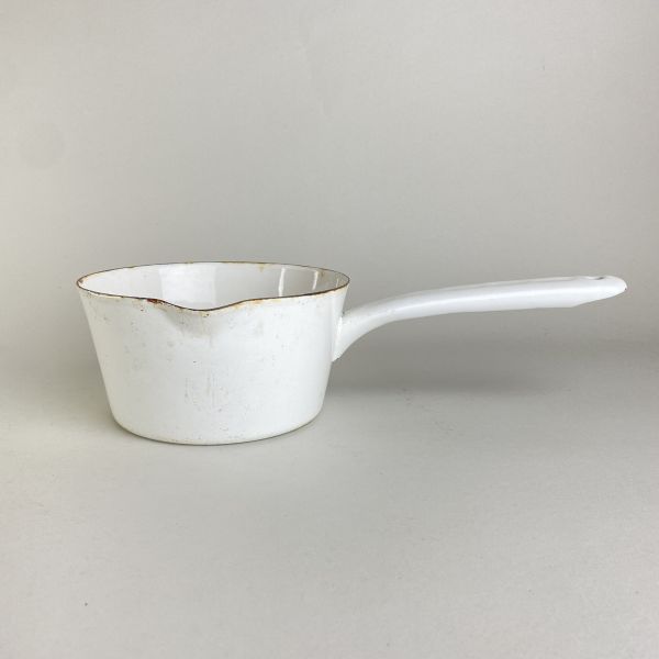 白色平底鍋 