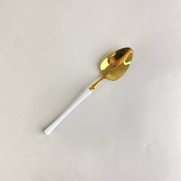 白柄金色餐具組 