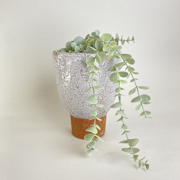 白色裂紋陶瓷 