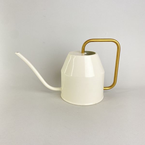 米白澆水壺 