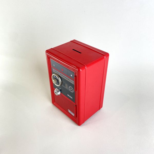 紅收音機造型存錢筒 
