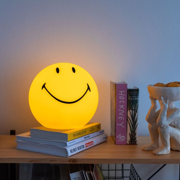 黃色球形笑臉燈 