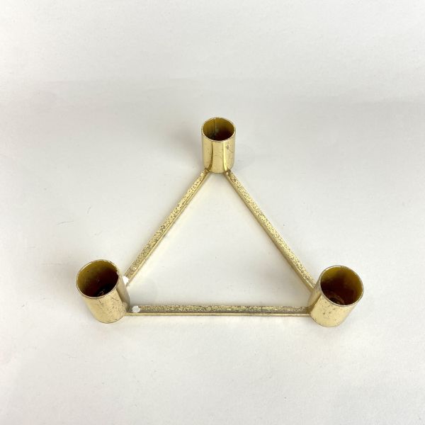 金三角燭台 