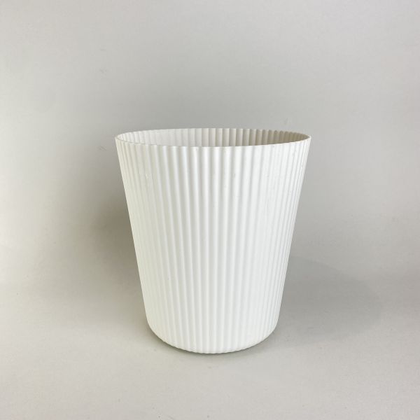 白直紋塑膠盆器 