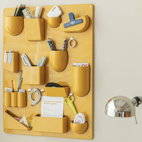 黃色壁掛收納架 
