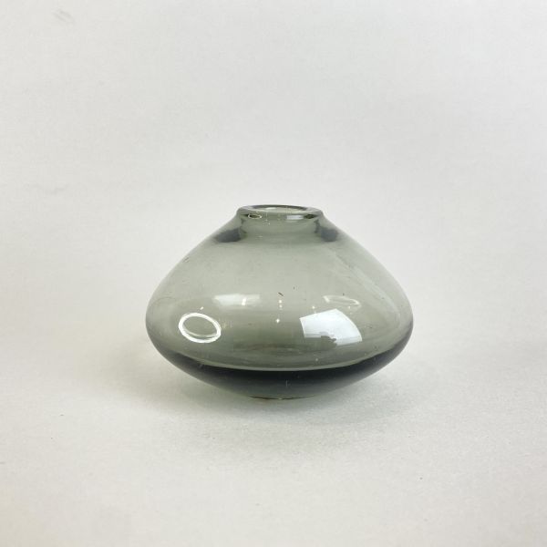 黑色迷你玻璃花器 