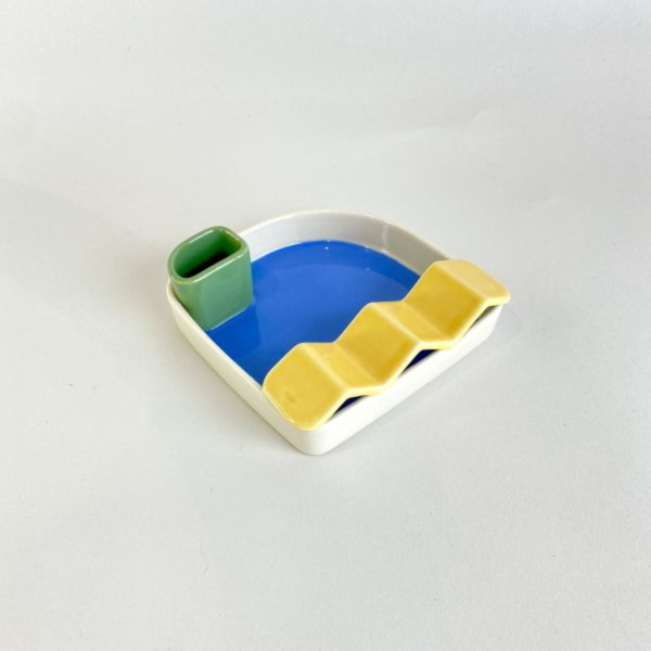 撞色波浪陶瓷擺飾 | 煙灰缸 
