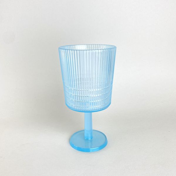藍色塑膠杯 