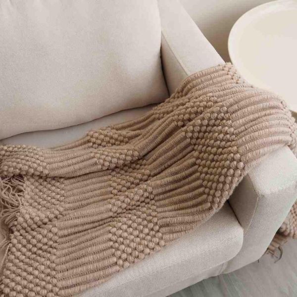 卡其色織紋蓋毯 