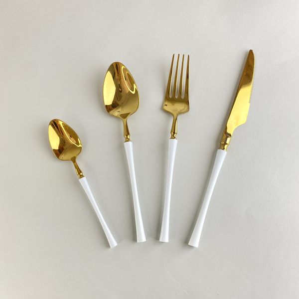 白柄金色餐具組 