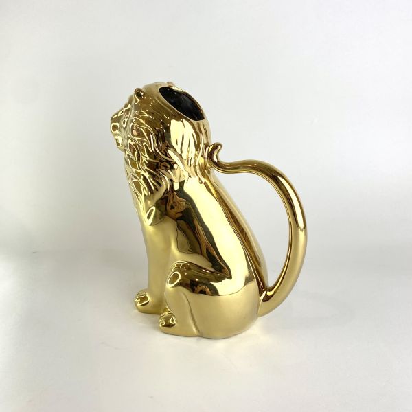 金獅子造型水壺 