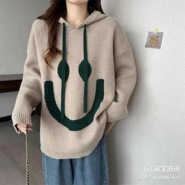 慵懶風笑臉連帽厚毛衣（2色） 慵懶風笑臉連帽厚毛衣（2色）