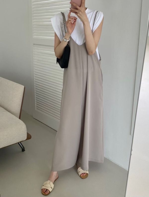 簡約杏色超長版垂感吊帶褲(不含上衣) 簡約杏色超長版垂感吊帶褲