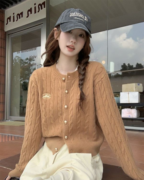 2色小香風麻花粗針織金扣短版毛衣外套 2色小香風麻花粗針織金扣短版毛衣外套