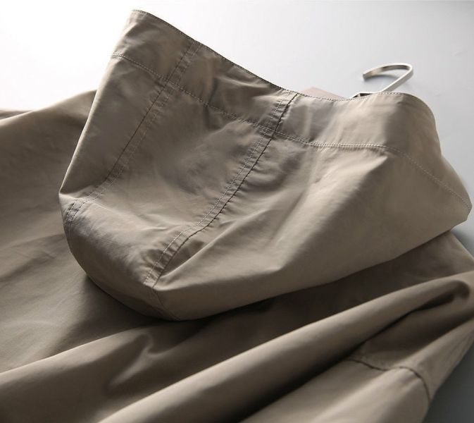 帥氣卡其色連帽風衣外套 帥氣卡其色連帽風衣外套