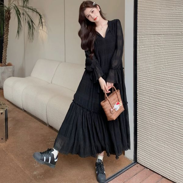 黑色全壓摺喇叭袖雪紡長洋裝 黑色全壓摺喇叭袖雪紡長洋裝
