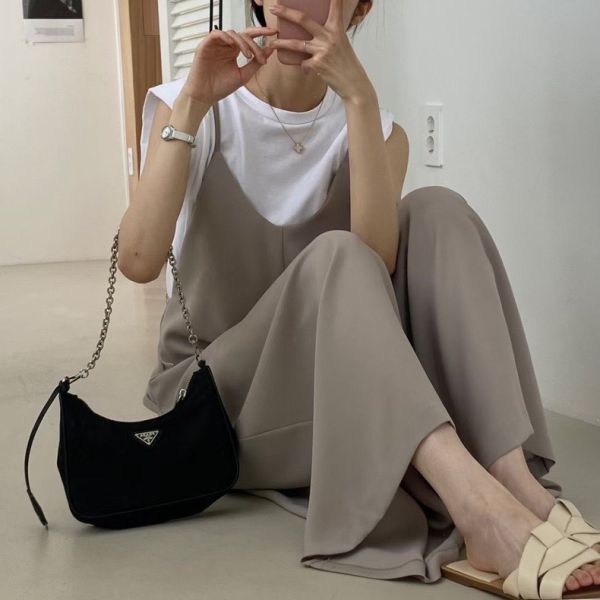 簡約杏色超長版垂感吊帶褲(不含上衣) 簡約杏色超長版垂感吊帶褲