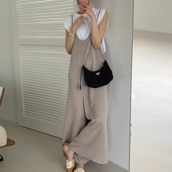 簡約杏色超長版垂感吊帶褲(不含上衣) 簡約杏色超長版垂感吊帶褲