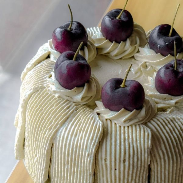 (蛋奶素)開心果乳酪巧克力蛋糕．樂林甜點 開心果蛋糕,開心果乳酪蛋糕,巧克力戚風蛋糕,紅烏龍蛋糕,櫻桃蛋糕,巴斯克乳酪蛋糕,生日蛋糕推薦,蛋奶素蛋糕,冷藏蛋糕,台北生日蛋糕,開心果甜點,樂林甜點,節慶蛋糕,乳酪蛋糕推薦