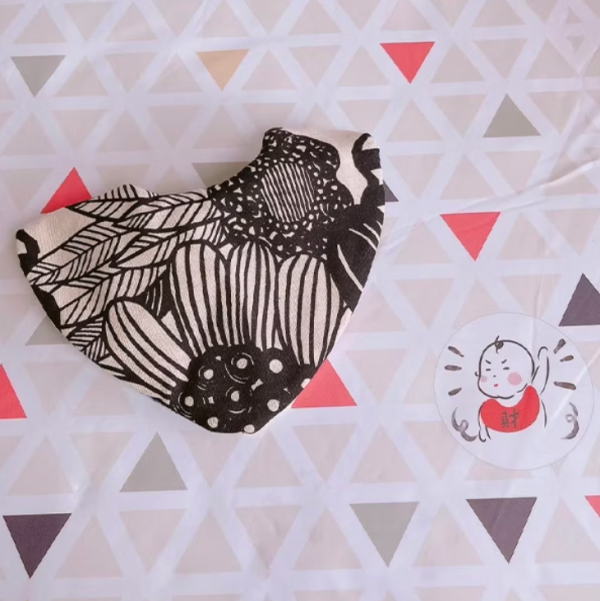 【財財兜】十層紗三角兜-黑色厭世曼陀羅 