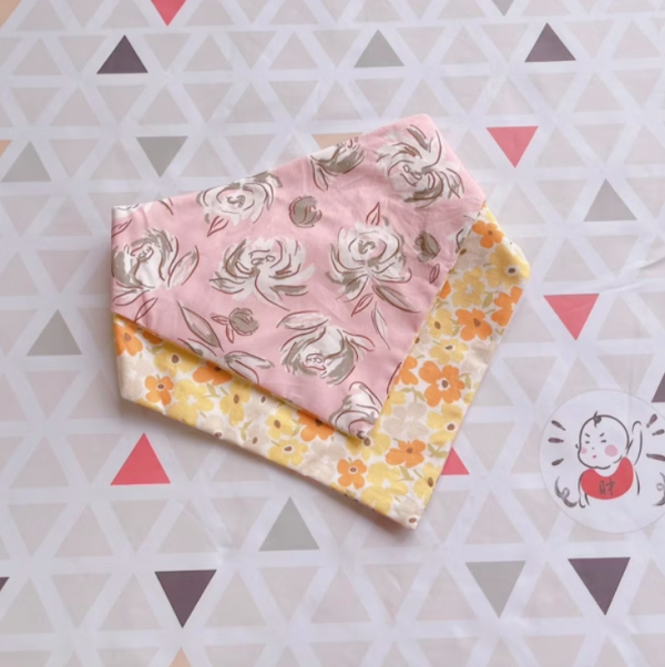 【財財兜】領巾兜-手繪玫瑰 