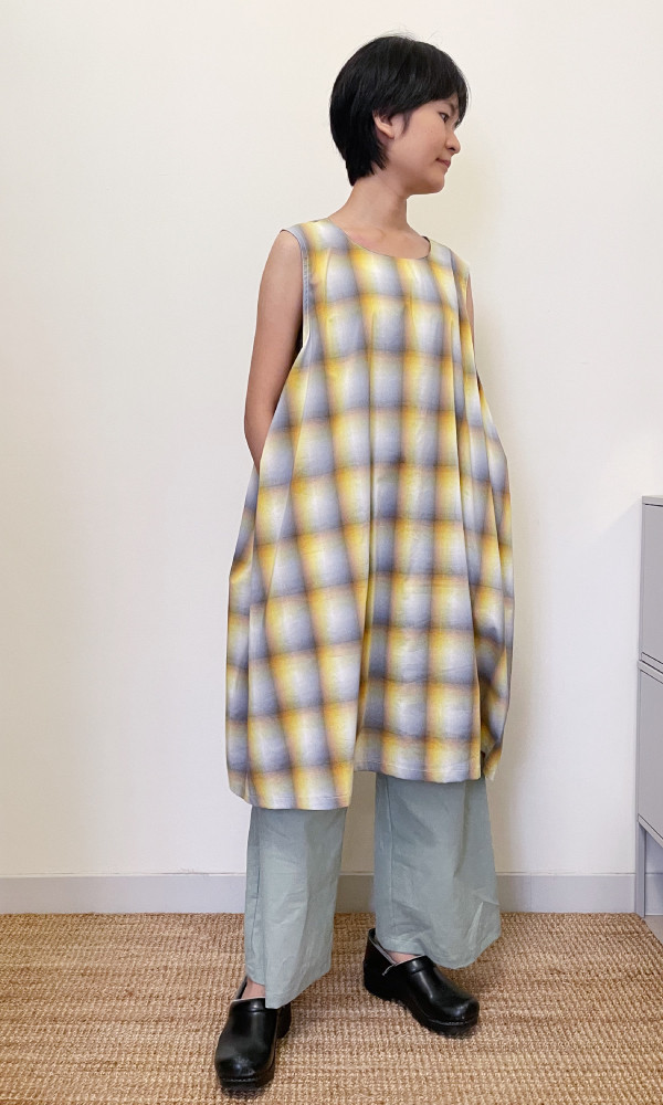 疊雪輕｜圓領秘摺洋裝 