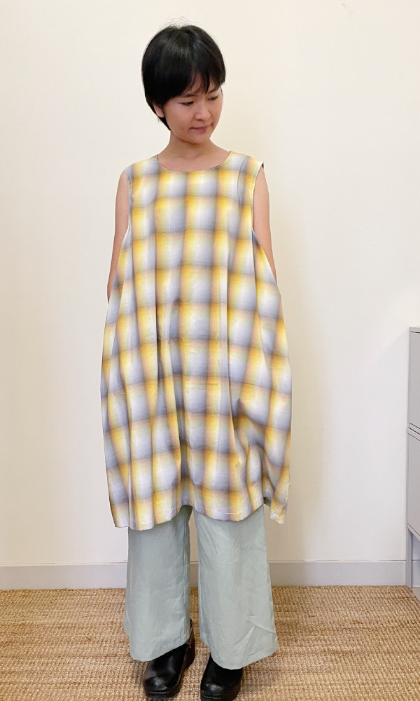 疊雪輕｜圓領秘摺洋裝 