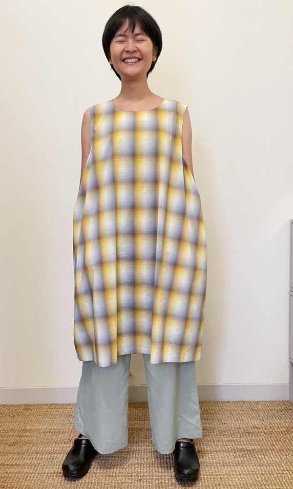 疊雪輕｜圓領秘摺洋裝 