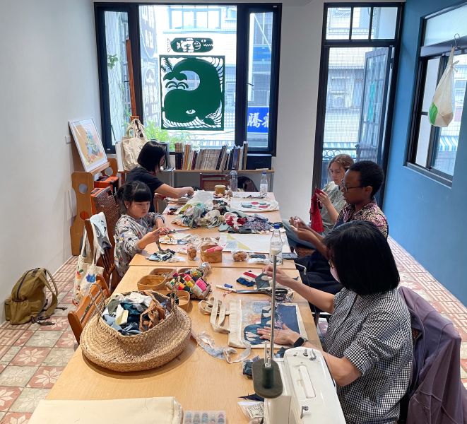 Re-Make go! 除舊佈新特輯 手作,體驗課,工作坊,拼貼,聖誕樹,聖誕節, 台灣設計師,天然布料