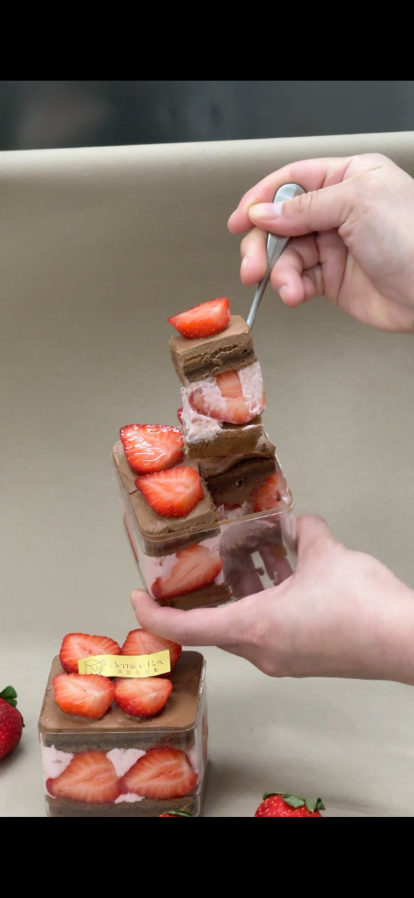 巧遇莓好「限自取/面交/冷藏宅配」 高雄草莓蛋糕/宅配草莓蛋糕/巧克力草莓/大湖草莓/草莓季/手煮草莓醬/高雄甜點