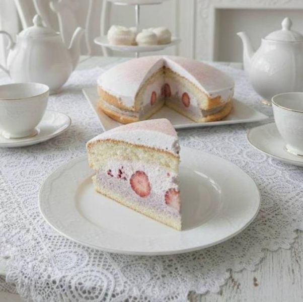 草莓芋泥波士頓派 