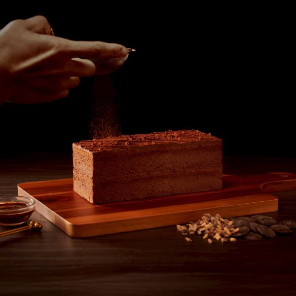 重黑可可米蛋糕 