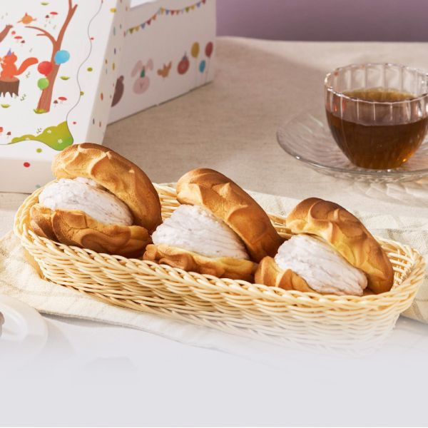 綜合燒免運組-無禮盒（芋貝燒、巧貝燒、粉紅貝貝各6顆+保冷袋*1） 綜合燒擁有主打芋貝燒及巧貝燒,無論是送給姐妹、情人,還是獎勵自己的小小甜蜜,都是一份剛剛好的溫柔與質感。