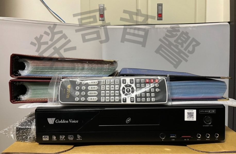 金嗓 Golden Voice K2R伴唱機 全新 金嗓 K2R 頂級 家庭卡啦OK 伴唱點歌機 功能齊全數位 綜合擴大機無線 有線麥克風 吊掛 書架 落地喇叭ZonGer NaGaSaKi FNSD TDF JCT