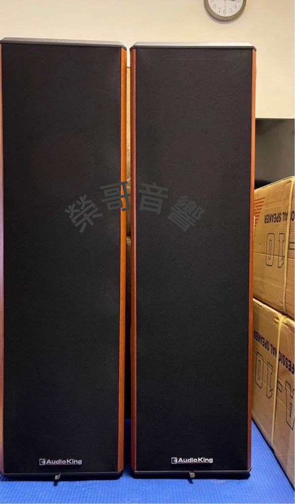 Audio King A-卡拉OK專業雙10吋落地式喇叭落地式喇叭 全新 Audio king A-10 高階 落地式 喇叭 雙10吋低音 卡拉OK 唱歌 KTV 搭配 綜合擴大機 前級 後級 無線麥克風 迴音機 音圓 點歌機 金嗓 電腦伴唱機 音王 雲端ZonGer NaGaSaKi FNSD TDF JCT