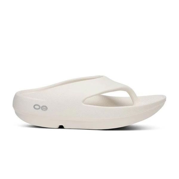 OOFOS OOriginal PLUS Driftwood 恢復拖鞋｜男女款 OOFOS、OOFOS拖鞋、OOFOS OOriginal PLUS、OOriginal PLUS、OOFOS恢復拖鞋、恢復拖鞋、運動恢復拖鞋、厚底拖鞋、厚底夾腳拖、人字拖、機能拖鞋、舒適拖鞋、減震拖鞋、足弓支撐拖鞋、OOfoam、OOfoam拖鞋、男女拖鞋、男女共款拖鞋、日本OOFOS、日本代購OOFOS、OOFOS Black、OOFOS Chalk、OOFOS Driftwood、OOFOS