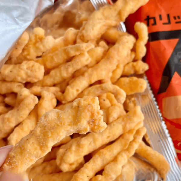 日本 湖池屋 KOIKEYA 絕品烤玉米口味 玉米脆棒 81g | 香濃烤玉米風味 鹹香酥脆 日本零食 湖池屋, KOIKEYA, 絕品烤玉米, 玉米脆棒, 玉米棒餅乾, 日本零食, 日本餅乾, 鹹香零食, 烤玉米風味, 下酒菜零食, 日本進口零食, 香濃脆棒, 涮嘴餅乾